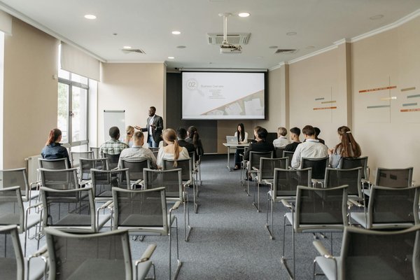 Épanouissement personnel à annecy : guide du bilan de compétences